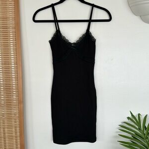 Tight little black dress🖤